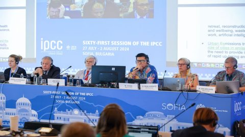 A plenary meeting at the 61st session of the Intergovernmental Panel on Climate Change (IPCC) in Sofia, Bulgaria. Photo: IISD/ENB | Anastasia Rodopoulou